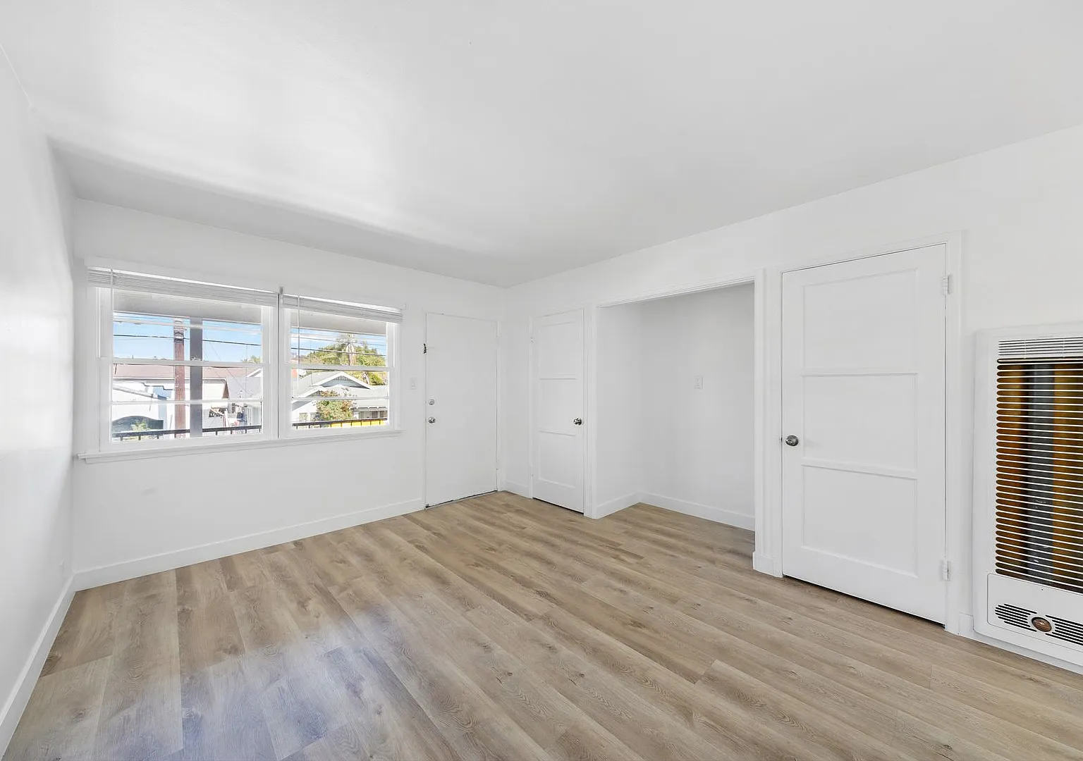 4130 E 10th Street — Photo 1