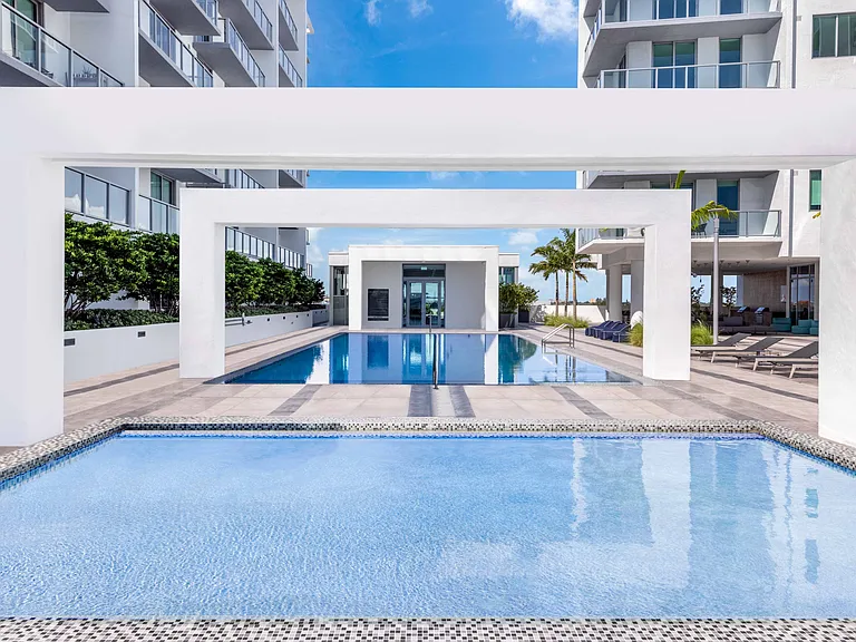 3900 Biscayne Blvd #811 — Photo 15