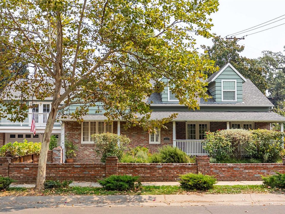 1st image of 3691 E Curtis Dr
