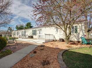 235 Apple Tree Dr, Urbana, IL 61802