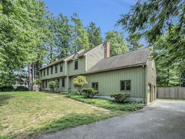 127 Quail Run Ln, North Andover, MA 01845
