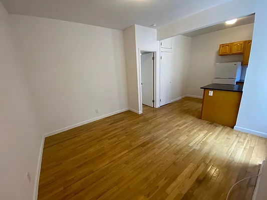 Rented by GreenVill Real Estate LLC | media 4