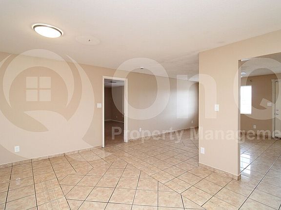 5th image of 6202 W Windsor Ave
