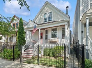 1918 W Fletcher St, Chicago, IL 60657