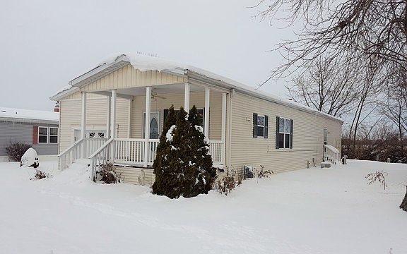 3rd image of 36 Poplar Dr