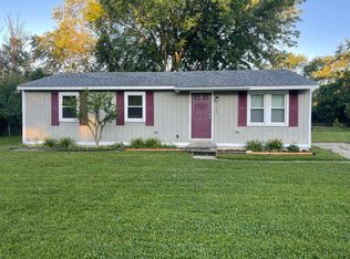 2146 Champagne Dr, Ann Arbor, MI 48108