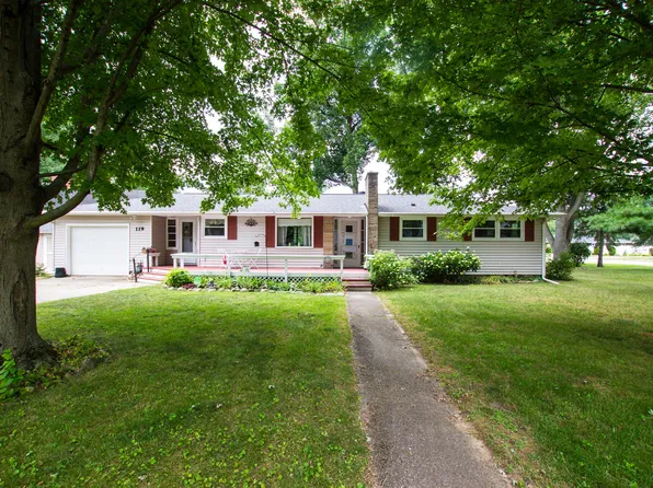 119 Cross St, Dowagiac, MI 49047