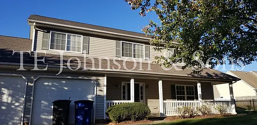 1550 Pecan Ln Photo 1
