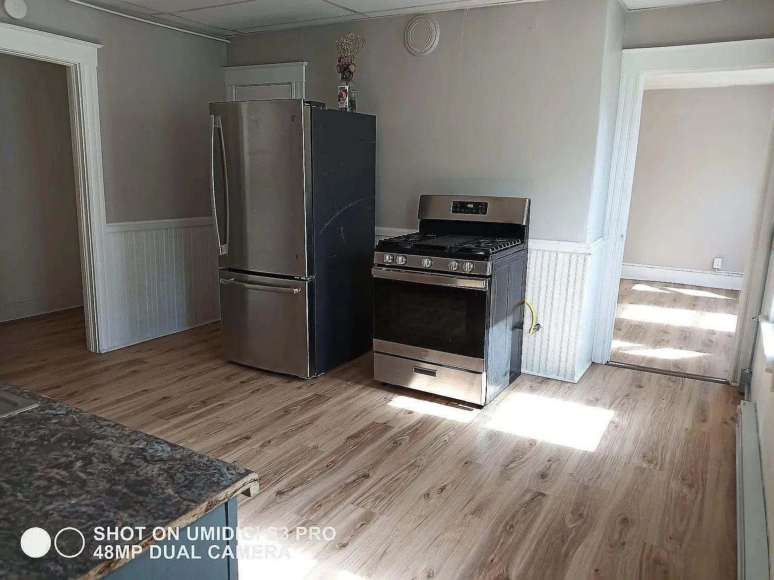 3 bed, 1300 sqft, $1,800 — Photo 4