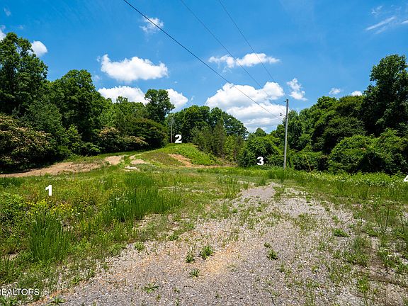 5th image of 1640 Old Harriman Hwy