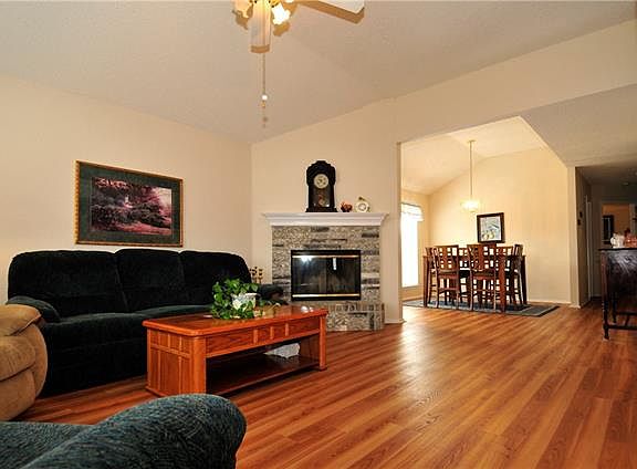 5th image of 1010 Brook Canyon Dr