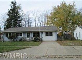 5614 Roanoke St, Portage, MI 49024