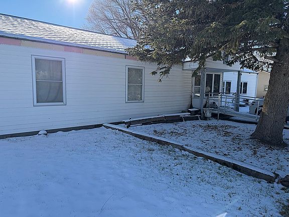 3rd image of 621 Spencer St