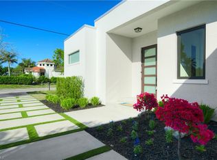 3620 10th St N, Naples, FL 34103