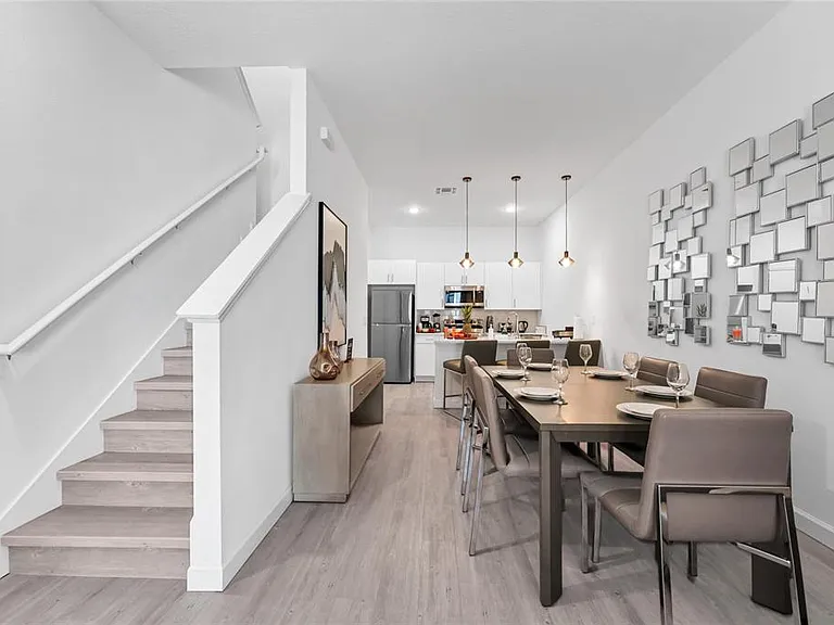 637 Trikomo Dr — Photo 11