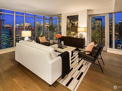 588 Bell Street UNIT 3503S, Seattle, WA, 98121