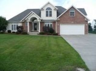 3705 Culpepper Dr, North Tonawanda, NY 14120