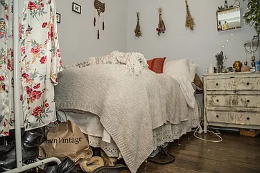 Rented by SCOUTBK.COM