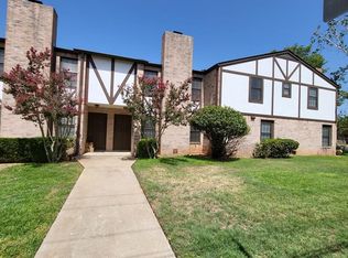 119 Frederick Rd #2, Fredericksburg, TX 78624