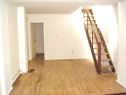 Rented by Paley Management | media 44