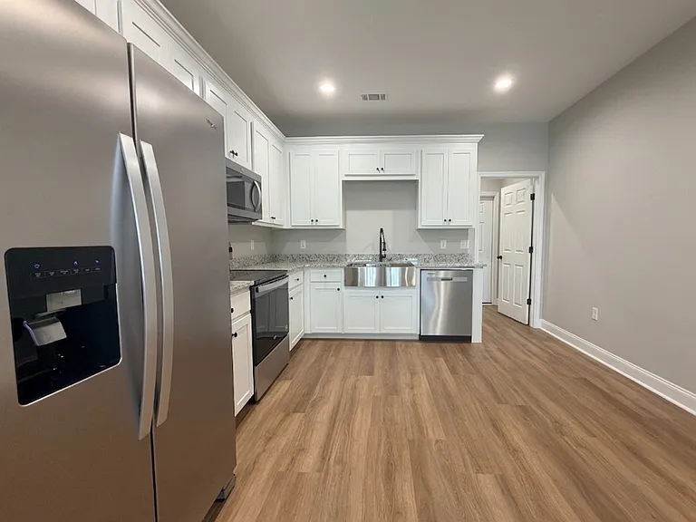 515 Birch St #A — Photo 1