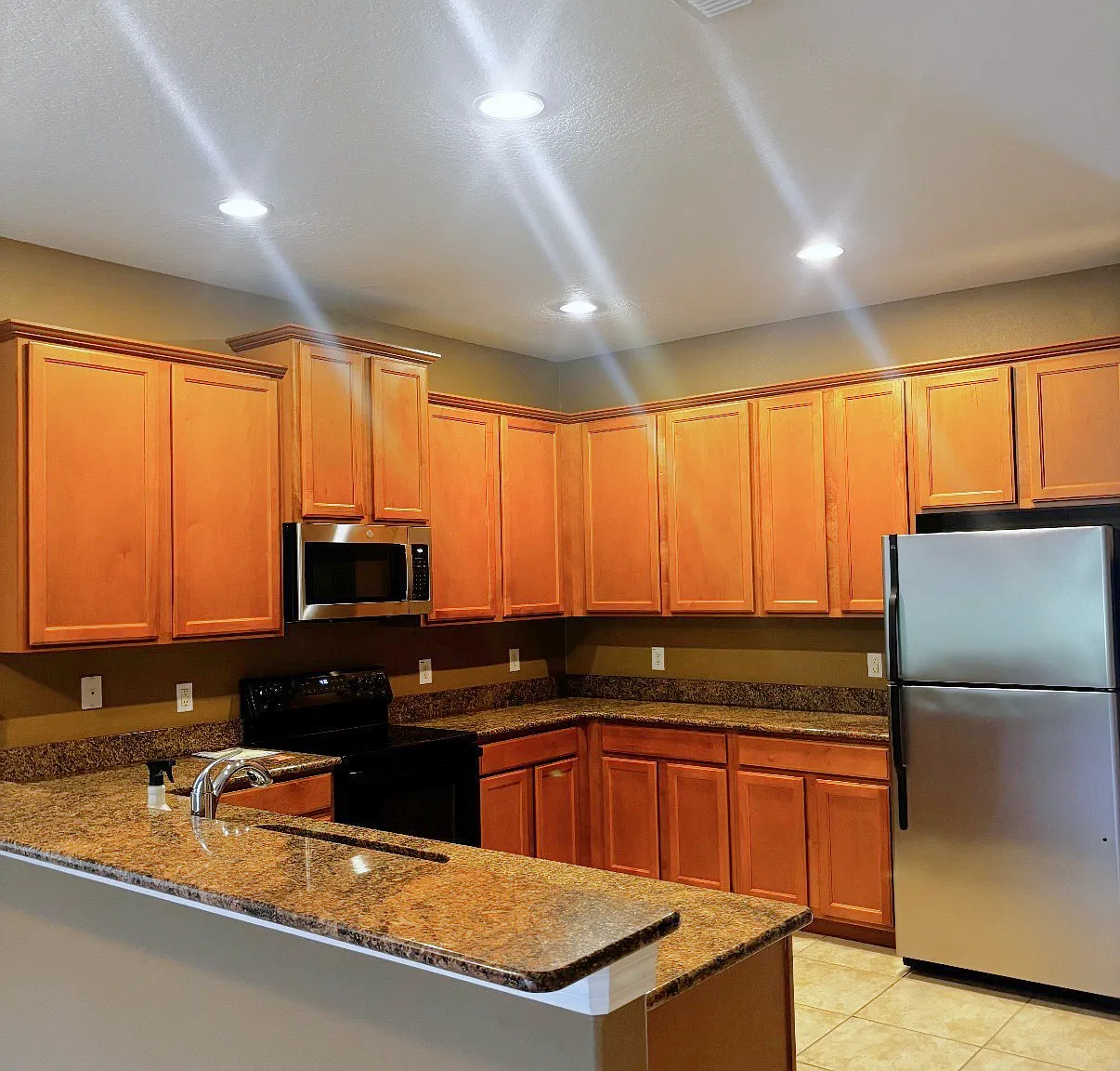 4 bed, 2000 sqft, $2,700 — Photo 4