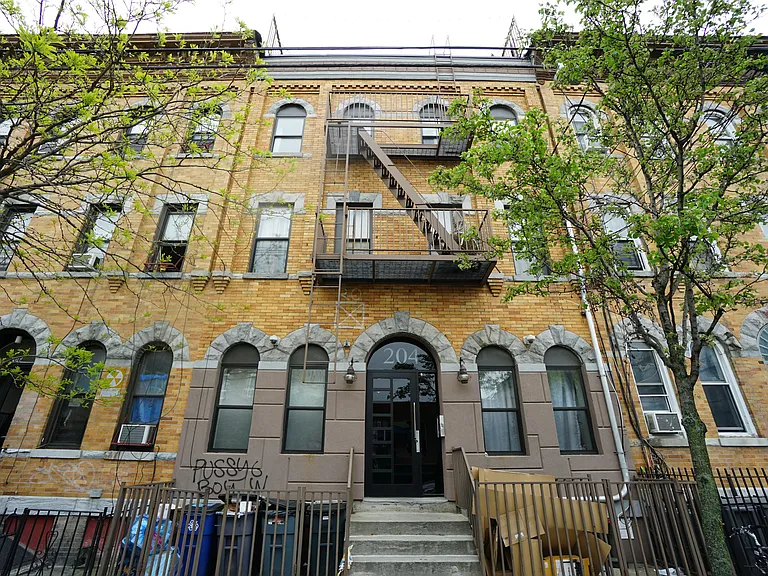 204 Starr St #2F — Photo 9
