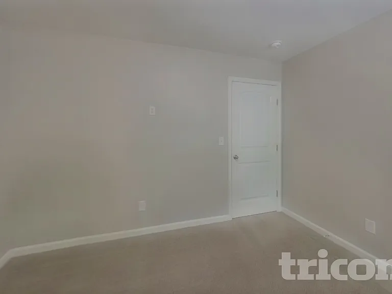 1008 Eldon Ln — Photo 10