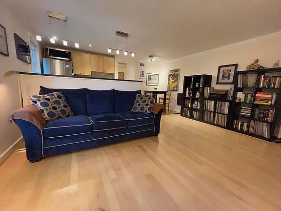 5th image of 802 S Arlington Mill Dr APT 201