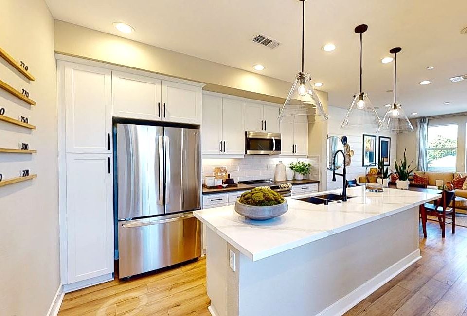 1st image of 7621 University Ave #105