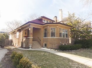 2766 Garrison Ave, Evanston, IL 60201