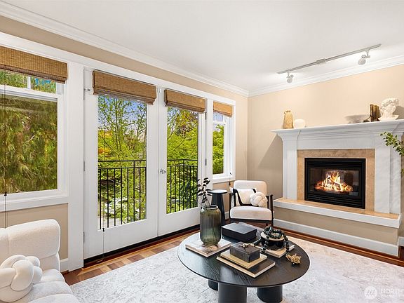 4th image of 6235 31st Avenue NE