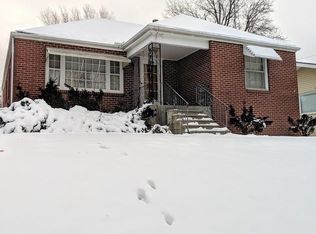 2734 S 12th St, Lincoln, NE 68502