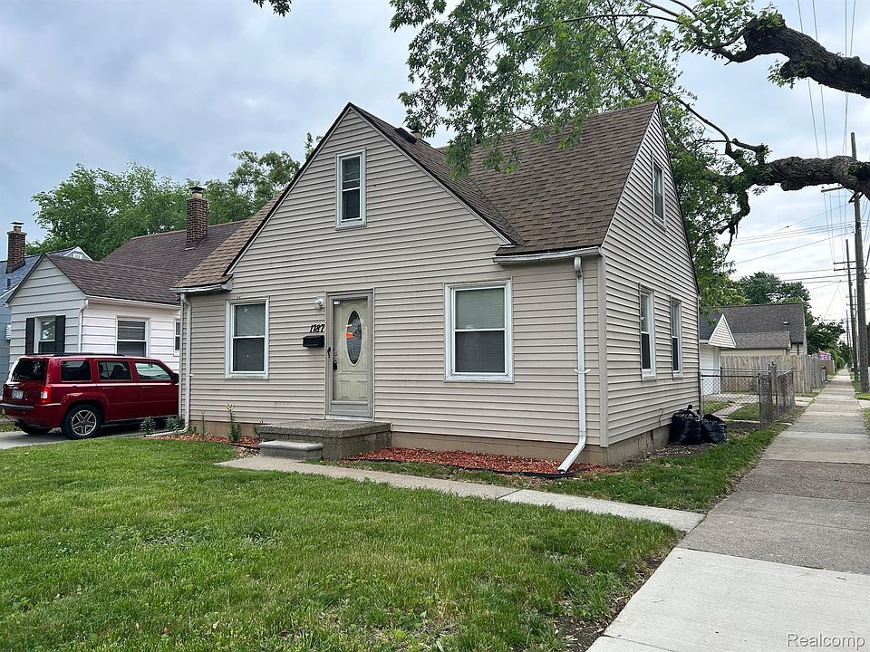 1787 Morris Ave, photo 20