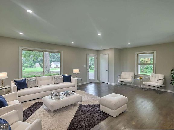 2nd image of 32 Eva Ln