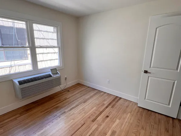 72 69th Street image 22 of 36