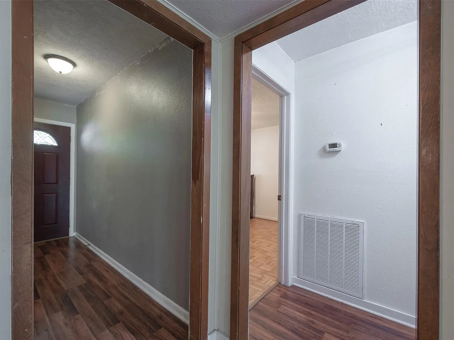 3 bed, 2.0 bath, 1938 sqft, $1,900 — Photo 4