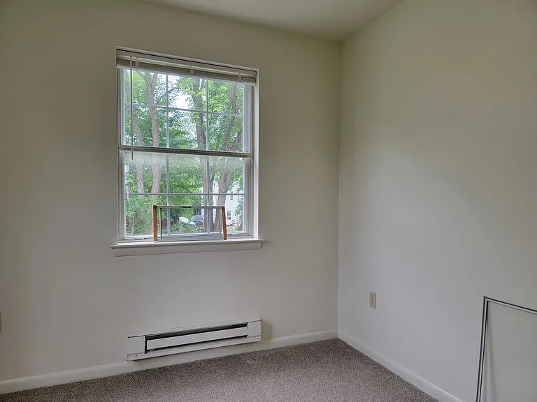 1008 Williamsburg Rd — Photo 14