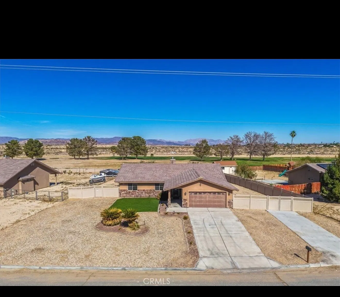 3 bed, 1560 sqft, $1,000 — Photo 1