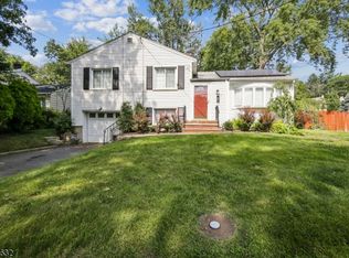 552 Hillside Ter, West Orange, NJ 07052