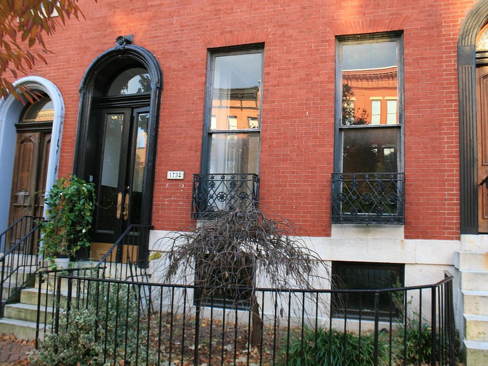 Front facade of 1732 Bolton Street.