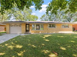 533 Meadow Ln, Beecher, IL 60401