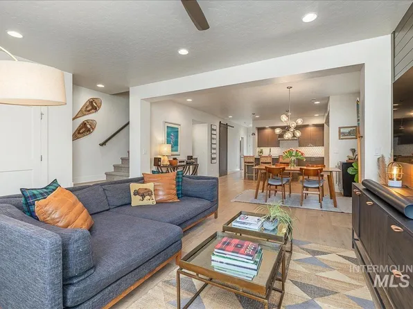 3018 S Trailwood Way, Boise, ID 83716