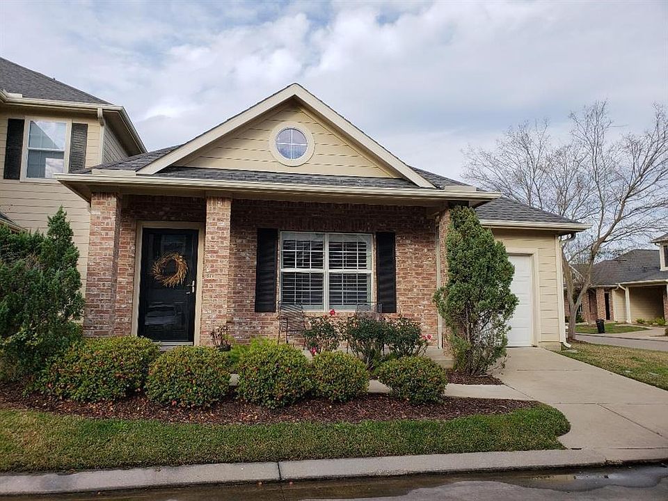 1st image of 902 Fish Creek Dr