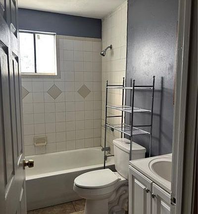 4th image of 4712 Francis Dr