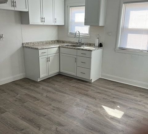 2nd image of 3862 E 112th St