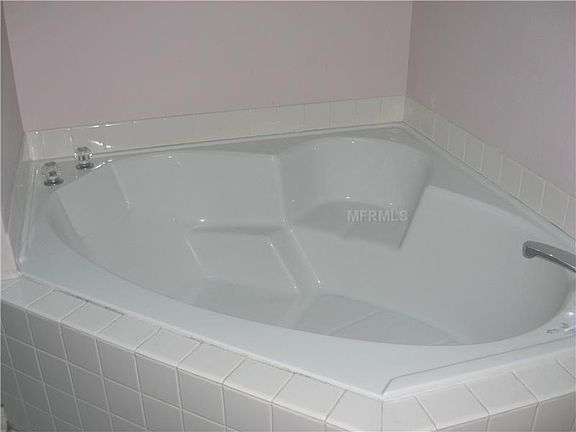 4th image of 6093 Jessica Dr