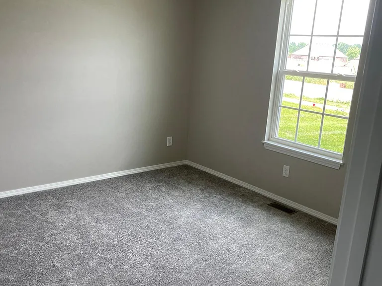 3376 W Hill St — Photo 9