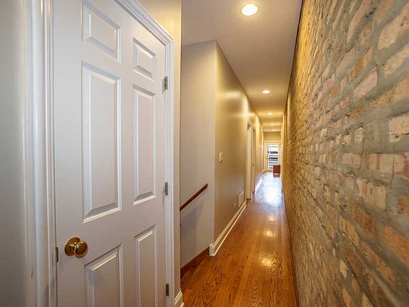 3rd image of 5129 N Wolcott Ave APT 1N