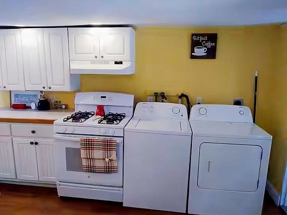 5th image of 4 Lewis Ct